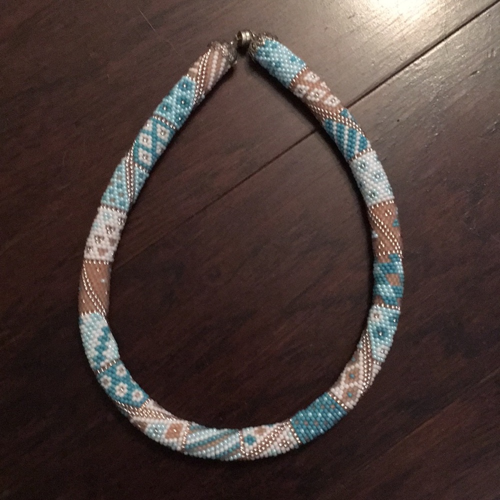 Necklace made from beads with magnetic closure
